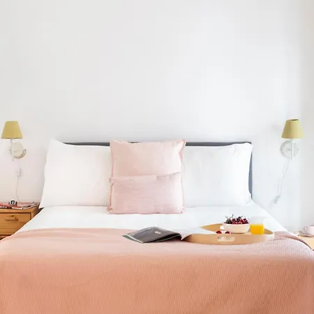 Altido Chic 1br Apt With Balcony Close By Graça Viewpoint&tram Stops * Lisboa