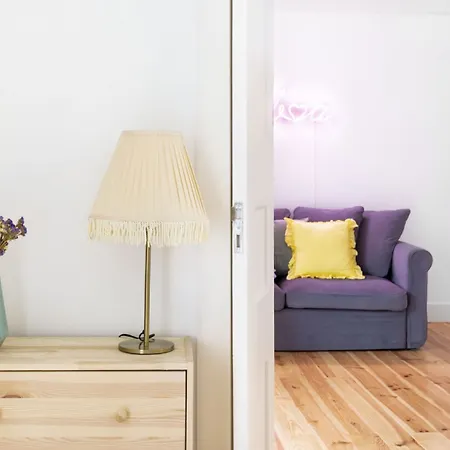 Altido Chic 1br Apt With Balcony Close By Graca Viewpoint And Tram Stops Lejlighed *